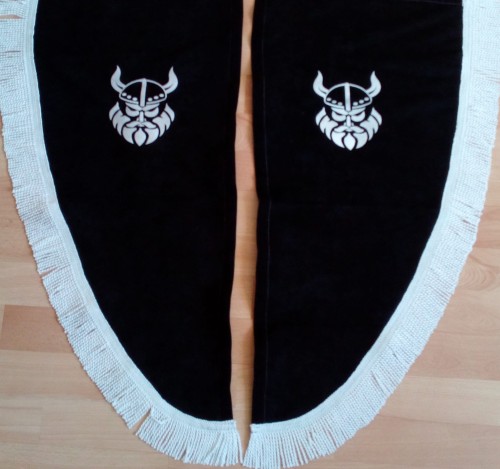 ozdobne zasłonki w formie półksiężyców na okna boczne do samochodu ciężarowego