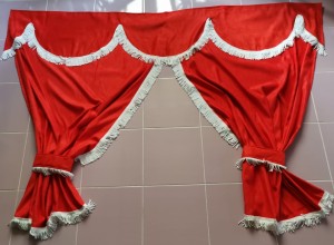 zasłonka tylna nad łóżko 