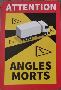 angle morts=martwy punkt 